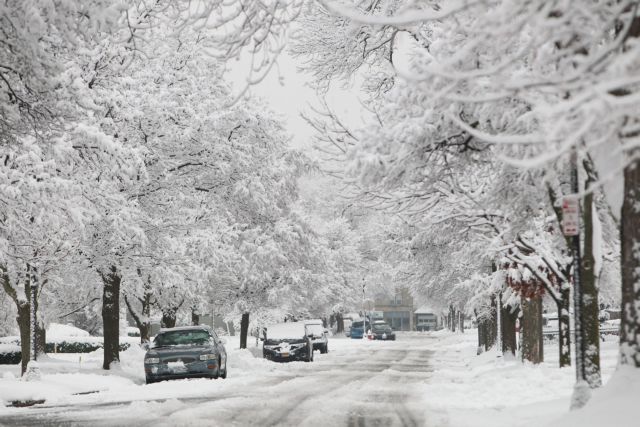 Φοιτητές αντιμέτωποι με τη δικαιοσύνη λόγω χιονοπόλεμου